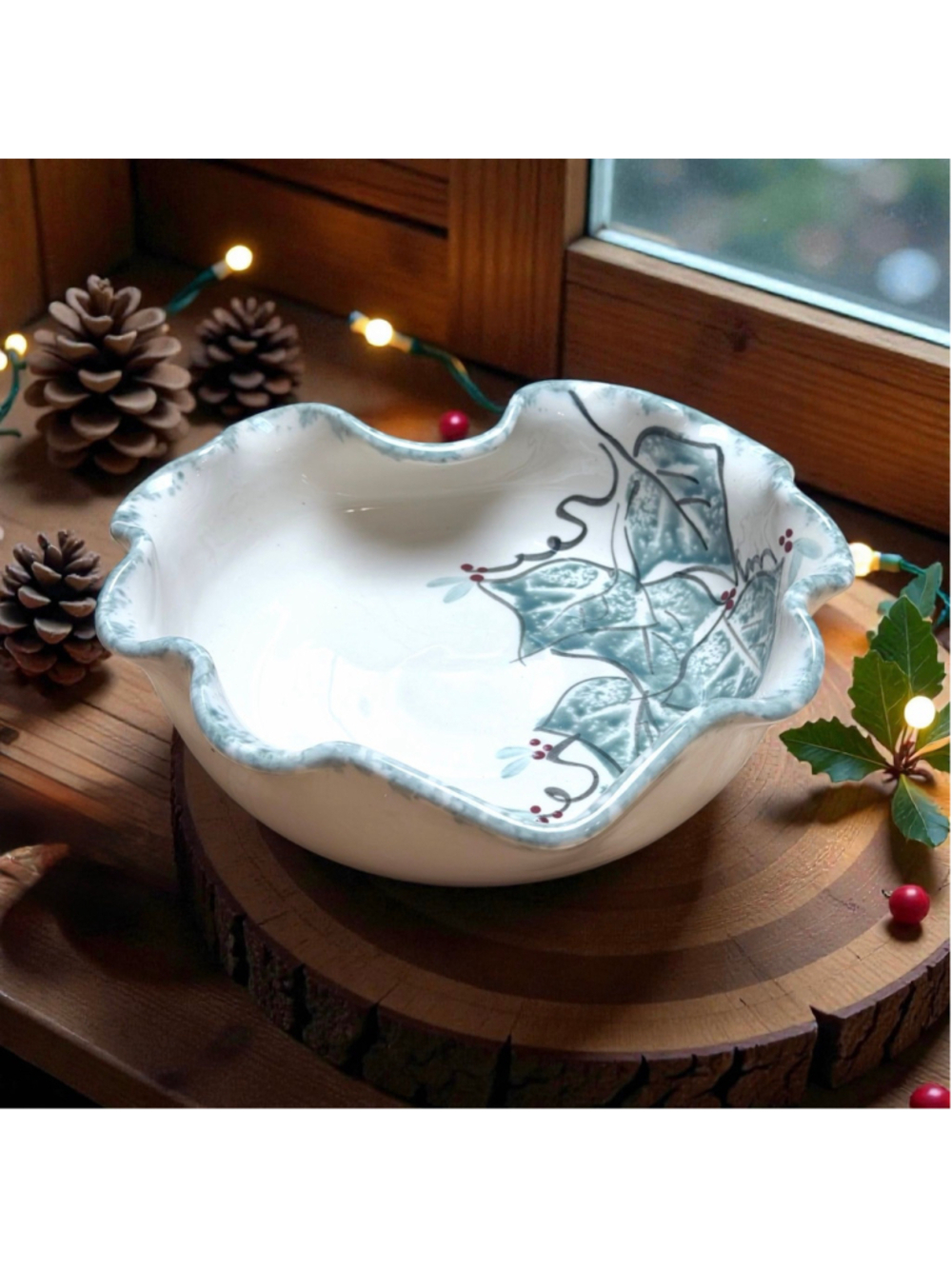 Ellis Pottery Holly Bowl VintageTexas Studio Pottery Scalloped Ceramic Stoneware